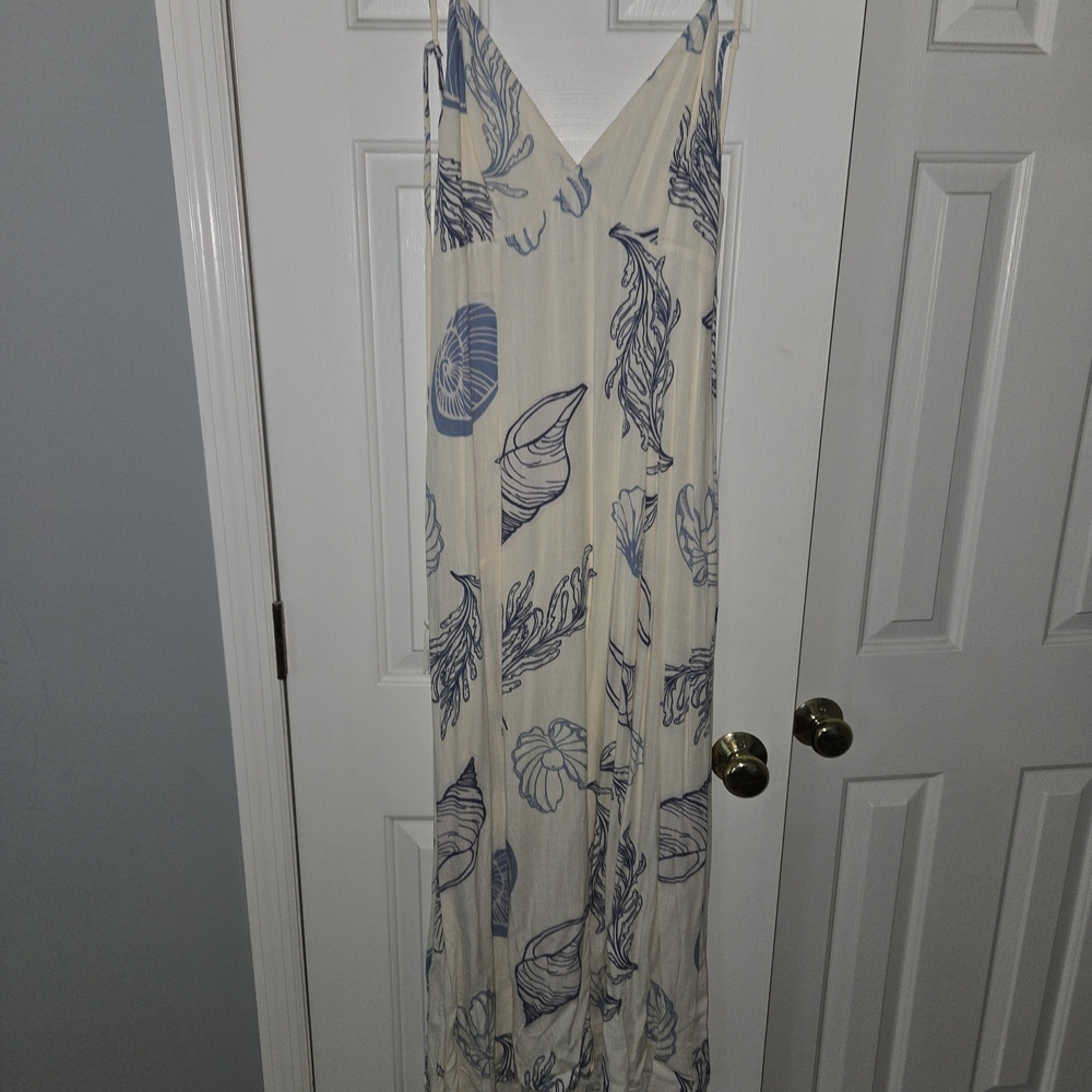 ILLA ILLA Cream and Blue Leaf Print Maxi Dress